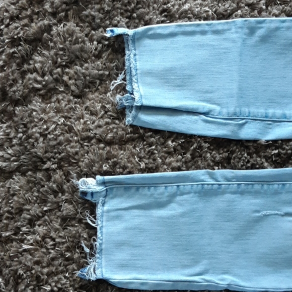 American Eagle jeans 26x28 - Picture 2 of 5